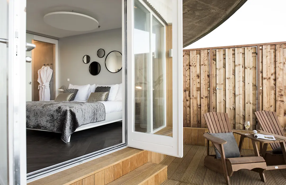 De Pier Suites-1
